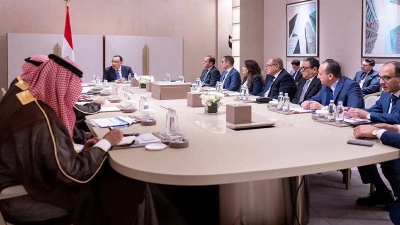 د. مصطفى مدبولي يستقبل