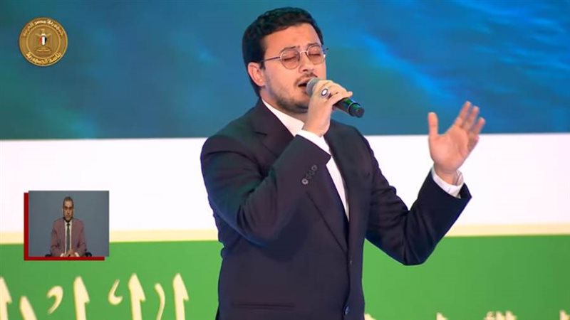 المنشد مصطفي عاطف