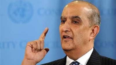 مندوب الجامعة العربية بالأمم المتحدة : تقدمنا بمشروع قرار جديد لوقف إطلاق النار في غزة