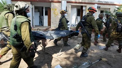 إصابة جندي إسرائيلي بجروح خطيرة خلال المعارك جنوبي غزة