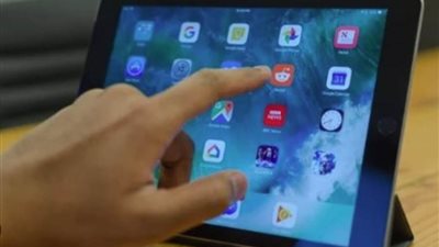 ضبط المتهمين بسرقة 1179 تابلت من مخزن وزارة التعليم بـ6 أكتوبر