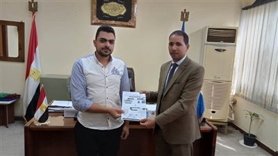 محافظ البحيرة: تسليم نموذج 8 لـ23 متصالح وإنهاء إجراءات التقنين بكل شفافية ونزاهة