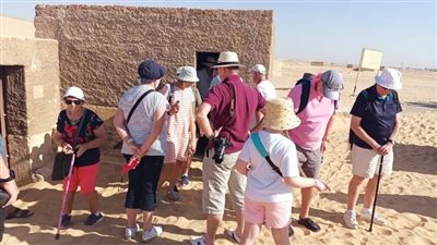 لزيارة المناطق الأثرية.. المنيا تستقبل وفودا سياحية متعددة الجنسيات