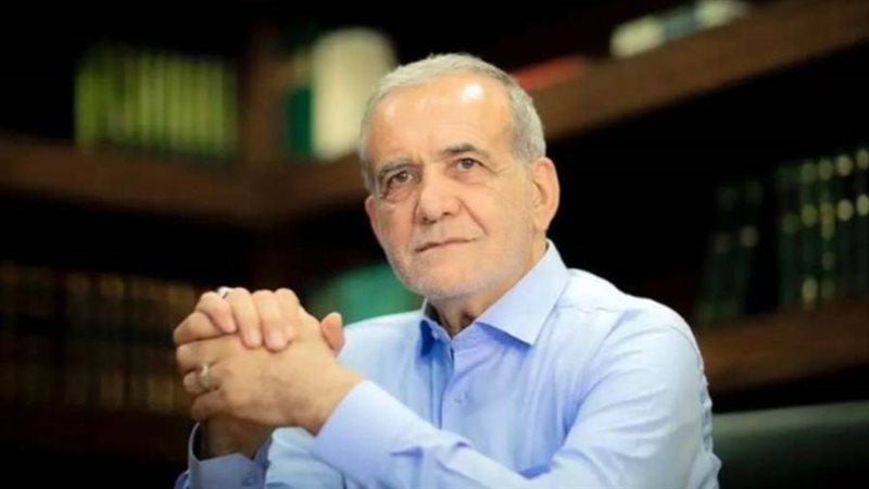 الرئيس الإيراني مسعود