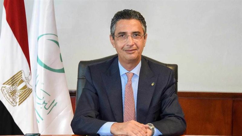 الدكتور شريف فاروق