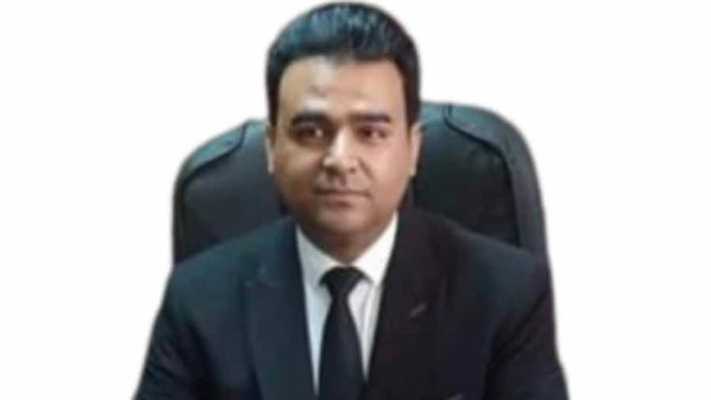 الدكتور عمرو دويدار