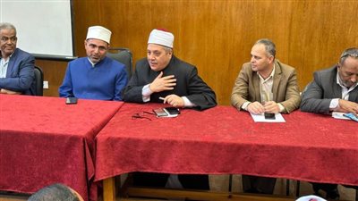 رئيس المعاهد الأزهرية يجتمع بشيوخ المعاهد الجدد بمنطقة الأقصر للوقوف على استعدادات العام الدراسي الجديد