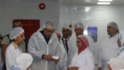 وزير قطاع الأعمال العام يتفقد مصانع 
