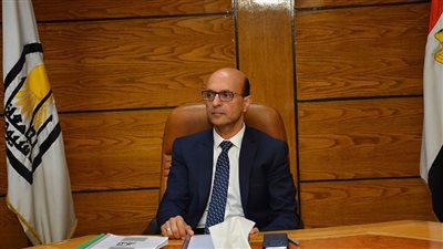 رئيس جامعة أسيوط يشهد انطلاق البرنامج التدريبي الرابع للراغبين بالترشح لمنصب عميد كلية