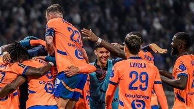 مارسيليا يعبر ليون في 