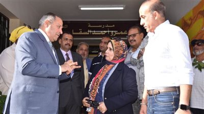 محافظ بورسعيد يشيد بالمظهر المشرف الذي ظهرت به مدارس بورفؤاد ثاني أيام الدراسة