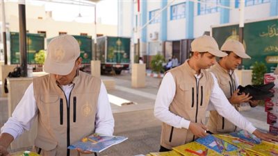 «بيت الزكاة والصدقات» ينتهي من توزيع المستلزمات الدراسية على الطلاب الأيتام في مدن القناة