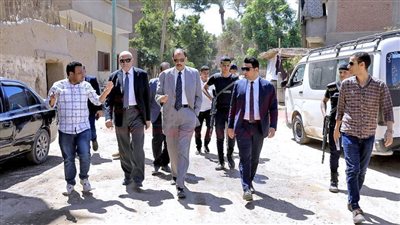 محافظ سوهاج يقوم بجولة ميدانية مفاجئة بقرية 