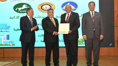 محافظ الدقهلية: تصعيد 14 مشروعًا للمنافسة في مسابقة المشروعات الخضراء الذكية