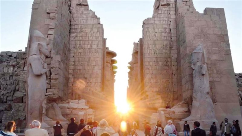 تعامد الشمس على معابد