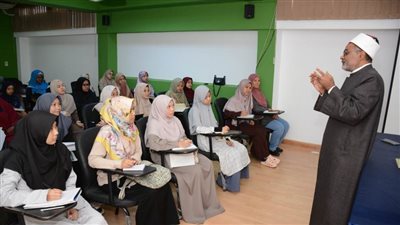 خريجو الأزهر «تناقش أحاديث عن النساء أسيء فهمها» في ورشة عمل للطلاب الوفدين