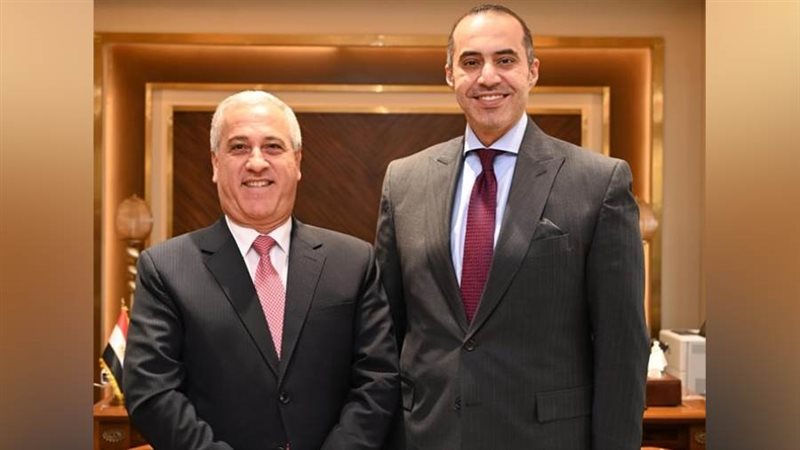 وزير الشؤون النيابية