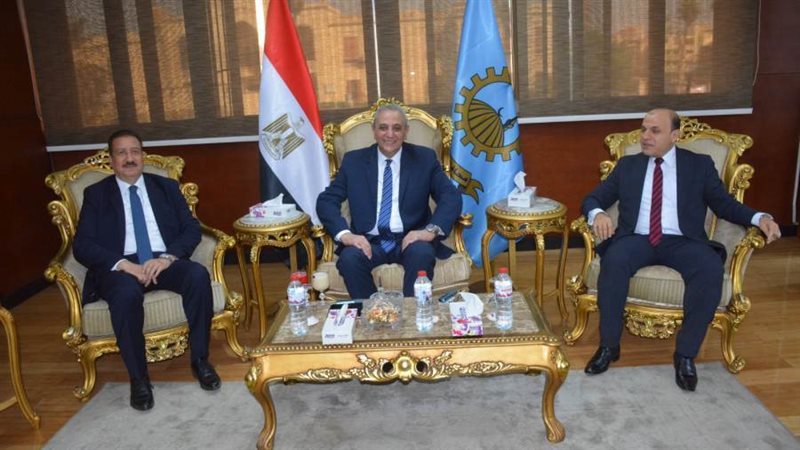 محافظ الغربية خلال