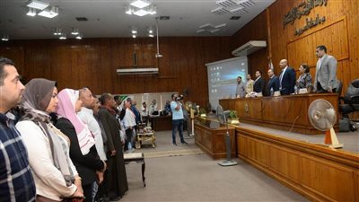 محافظ أسيوط يشهد ختام برنامج تدريبي للعمالة غير المنتظمة بمنظومة النظافة والمخلفات الصلبة بالوحدات المحلية 