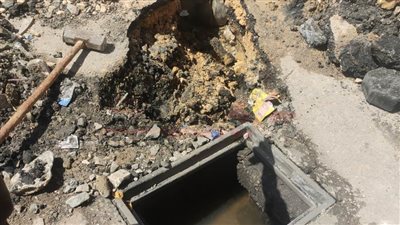 اصلاح ماسورة مياه بمنطقة 