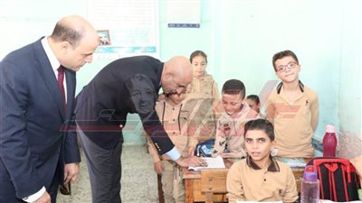 وزير التربية والتعليم ومحافظ كفر الشيخ يتفقدان المدارس 