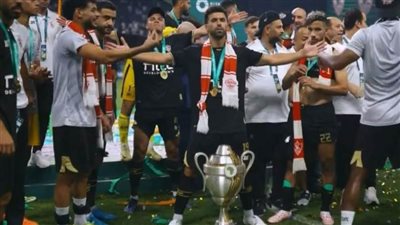 عبد الله السعيد يتوج بالبطولة الأولى بعد رحيله عن الأهلي