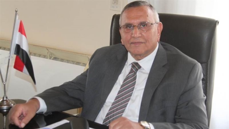 الدكتور عبد السند