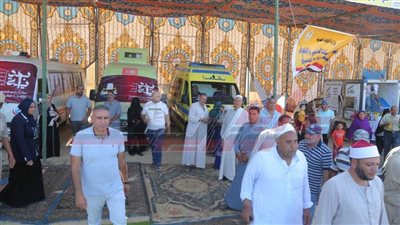 محافظ كفر الشيخ يتفقد قوافل المبادرة الرئاسية 