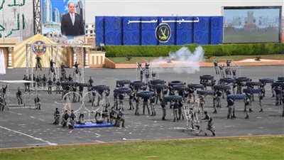 بالفيديو| طلاب الشرطة يقدمون عروض ميدان الجبال في حفل الأكاديمية 2024