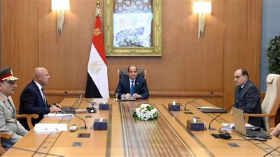 الرئيس السيسى يطلع على الموقف التنفيذي لعدد من الملفات ذات الصلة بالتنمية الصناعية والعمرانية