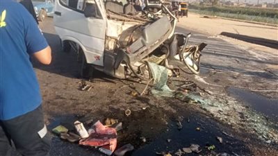 ننشر أسماء ضحايا حادث تصادم سيارة نقل محملة بحديد التسليح وميكروباص بأسيوط