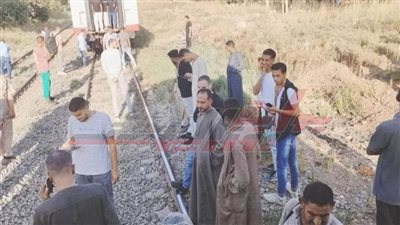 دون إصابات.. انفصال 3 عربات من قطار القاهرة الأقصر بالمنيا.. صور