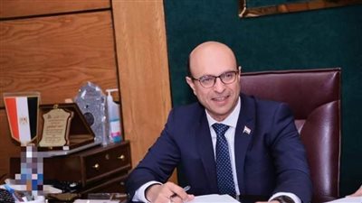 رئيس جامعة أسيوط يُجدد ندب عميد معهد بحوث دراسات البيولوجيا الجزيئية