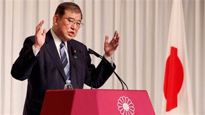 رئيس الوزراء الياباني يتعهد باستعادة الثقة في السياسة العامة لبلاده وسط تحديات أمنية واقتصادية
