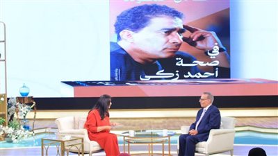 عادل حمودة: الفن أصاب أحمد زكي بمرض نفسي.. وعاش قصة حب مع فنانة شهيرة