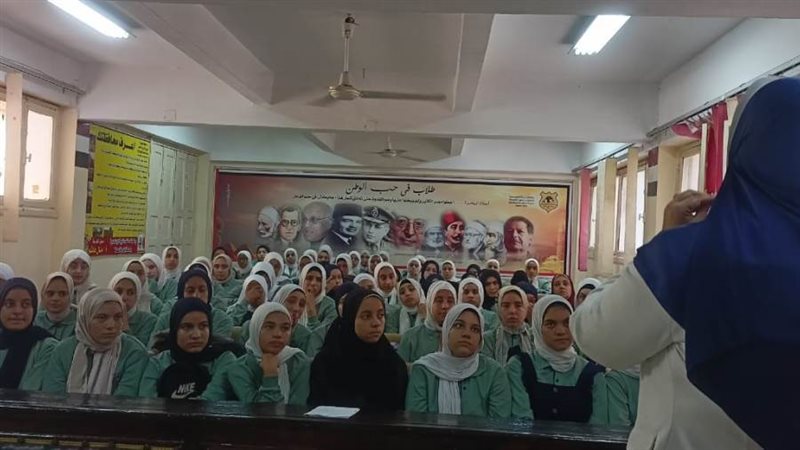 جانب من فعاليات الندوة