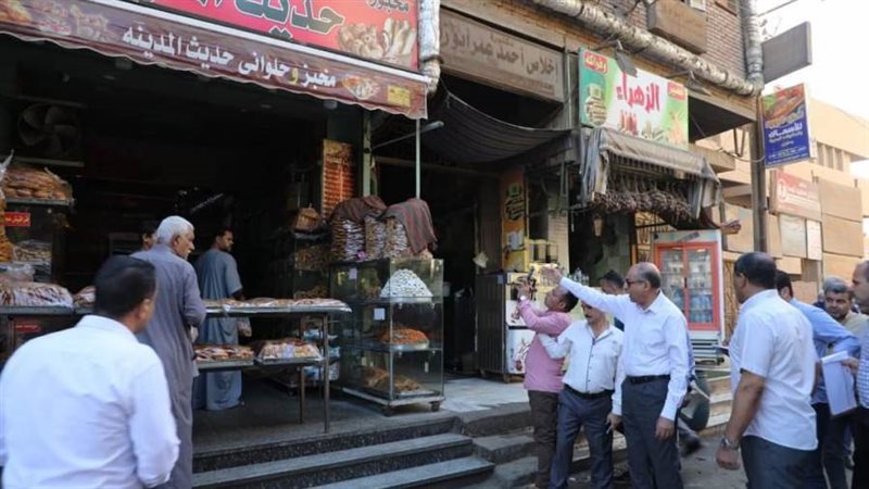 محافظ المنيا خلال