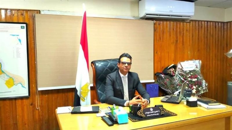 الدكتور عمرو دويدار