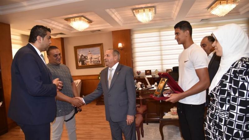 تكريم البطل يوسف