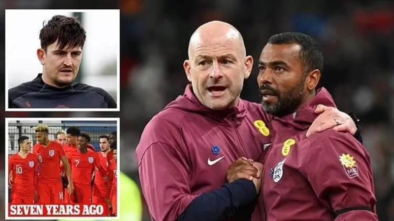 لاعبو إنجلترا وكارسلي