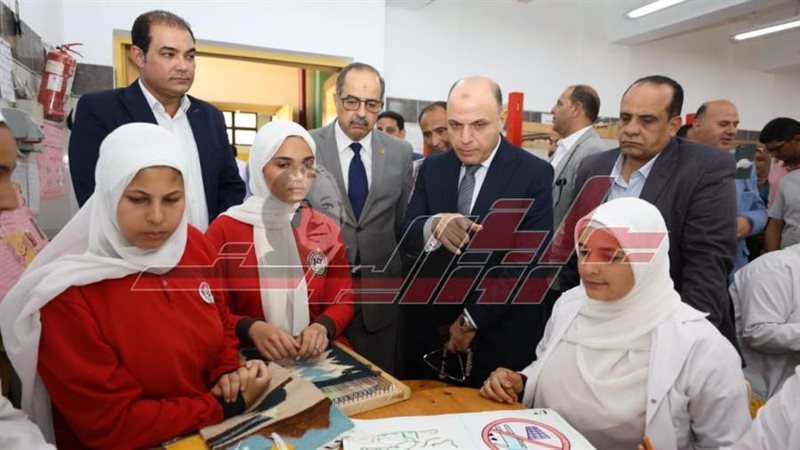 جولة المحافظ