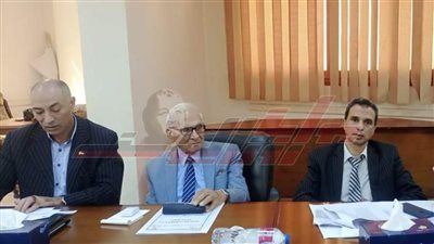 إجراء المقابلات مع المتقدمين لوظيفة مدير ووكيل مدرسة بكفر الشيخ