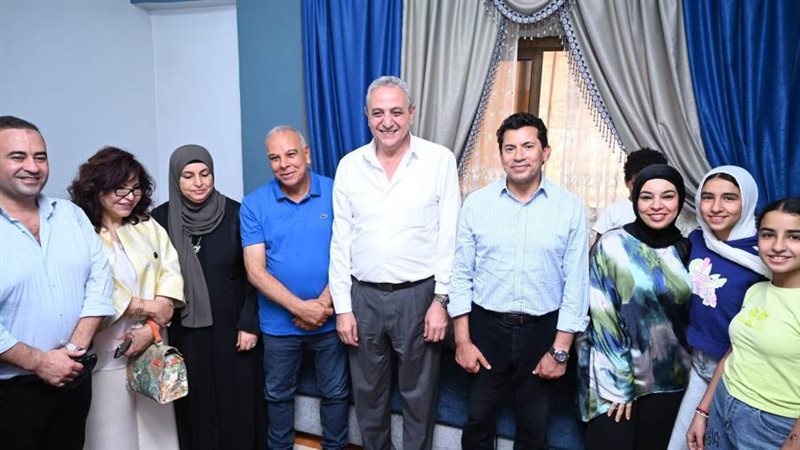 صبحي والمحافظ مع