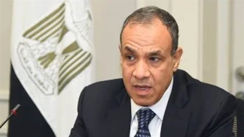 الدكتور بدر عبد العاطي