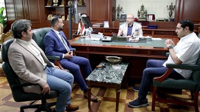 محافظ بني سويف يلتقي مديري فرع التأمين الصحي 