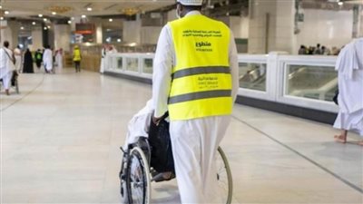 بيئة آمنة ومريحة ورعاية شاملة لكبار السن في المسجد الحرام