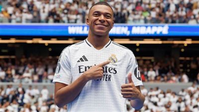 مبابي يفوز بجائزة لاعب الشهر في ريال مدريد