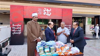 الأوقاف توزع ٣٦ طن لحوم على الأسر الأولى بالرعاية