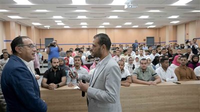 رئيس الوزراء يتفقد جامعة طيبة التكنولوجية