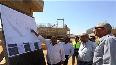 محافظ أسوان يتفقد مشروع إنشاء محطة تنقية مياه الشرب الرئيسية بمدينة الرديسية بتكلفة 103.5 مليون جنيه